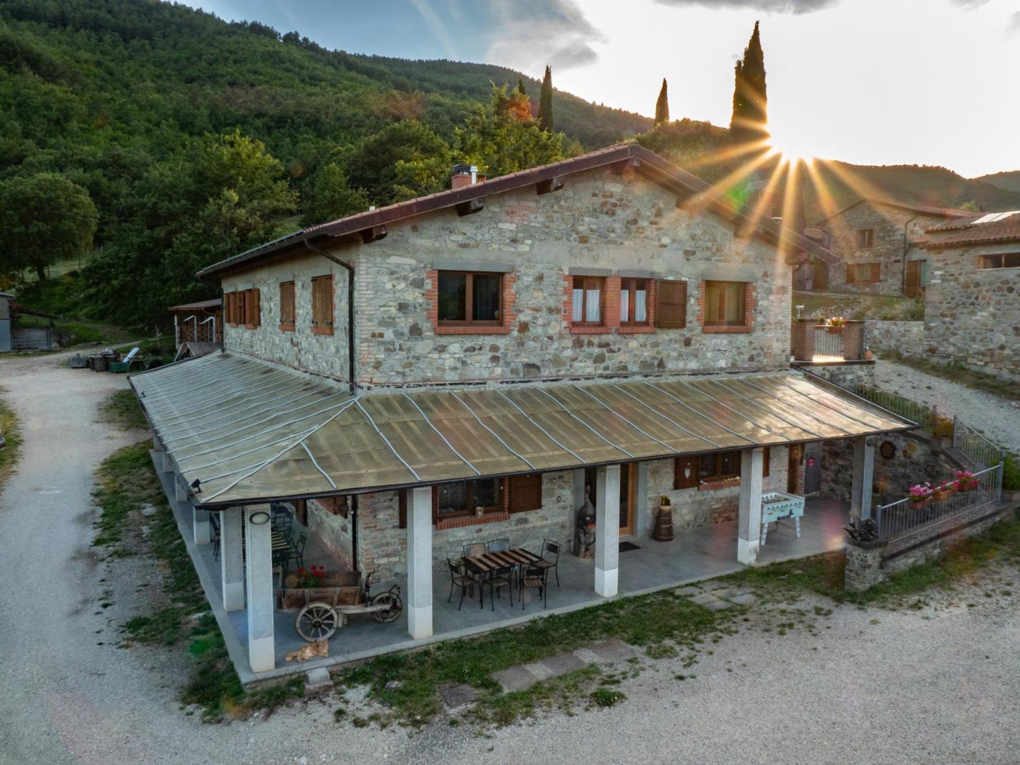 Agriturismo Villaggio Eden Pieve Santo Stefano Exterior photo